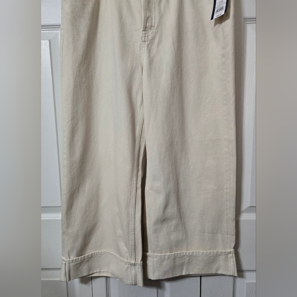 White Denim Jeans, Cropped Vintage Wide Leg, Size 12, Mid Rise, Cuffed Leg, NWT - Picture 7 of 13